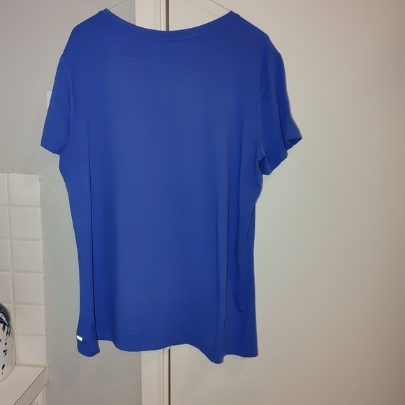 NWOT Amazon Essentials XL Blue Tee - Picture 4 of 7